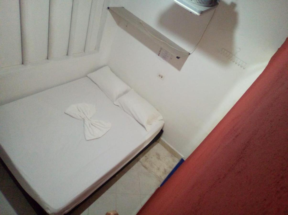 Hostal Sarita Villavieja Esterno foto