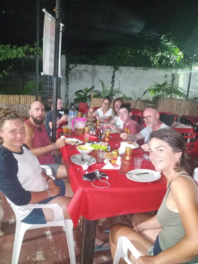 Hostal Sarita Villavieja Esterno foto